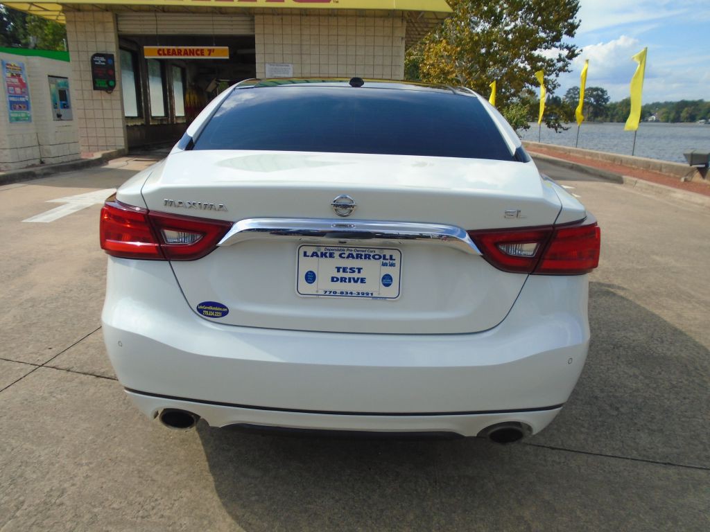 2016 Nissan Maxima Image 2