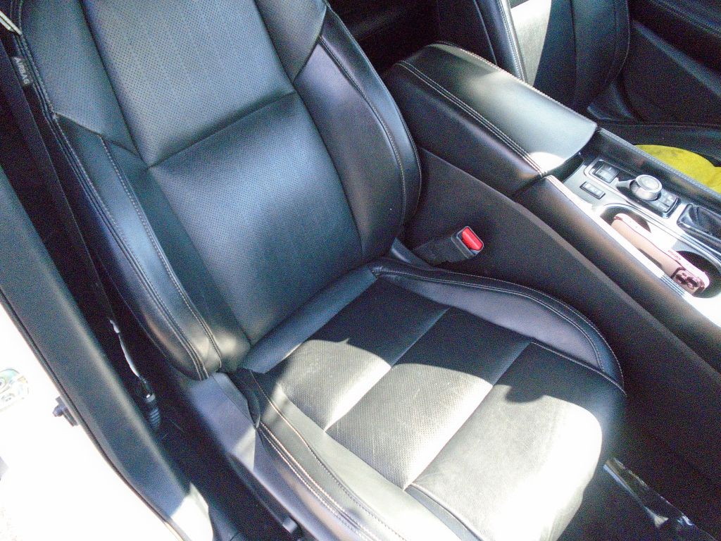 2016 Nissan Maxima Image 12