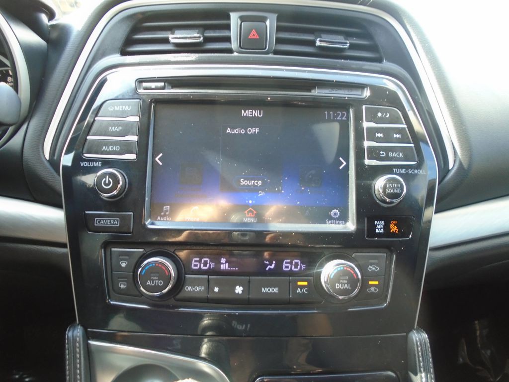 2016 Nissan Maxima Image 19