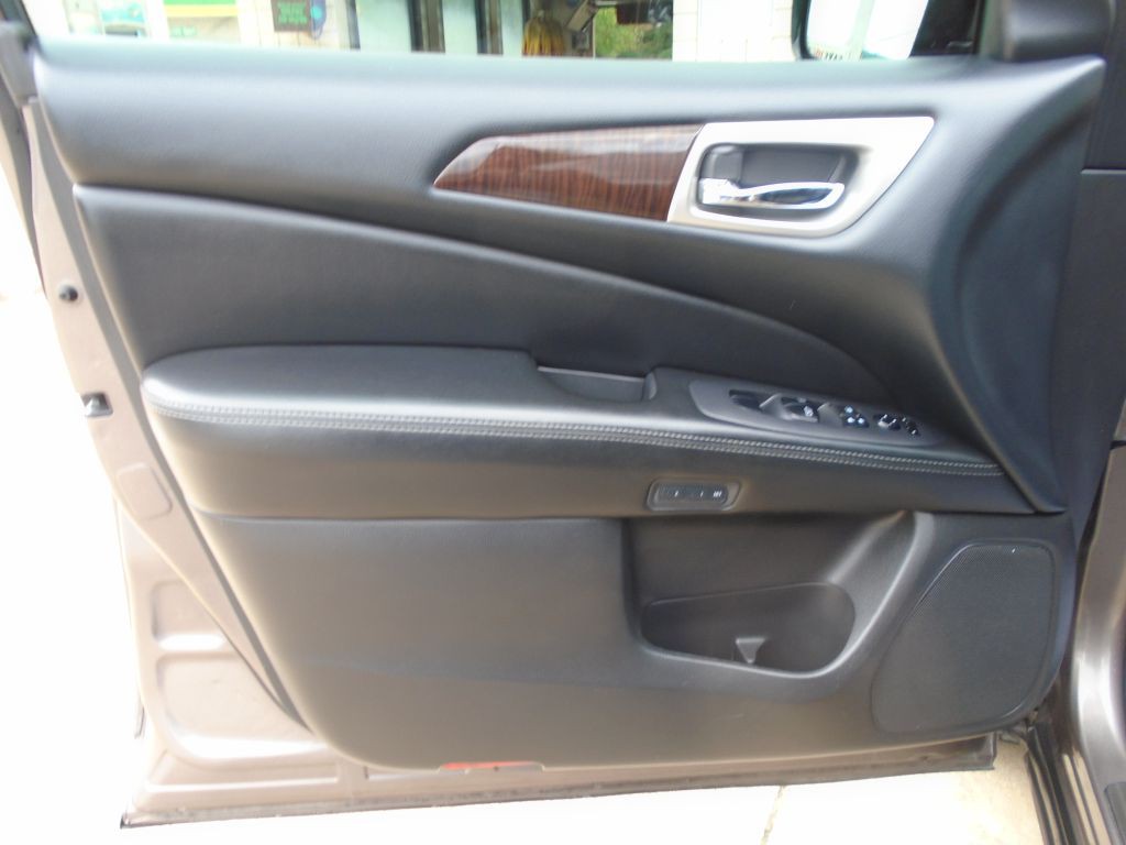 2014 Nissan Pathfinder Image 7