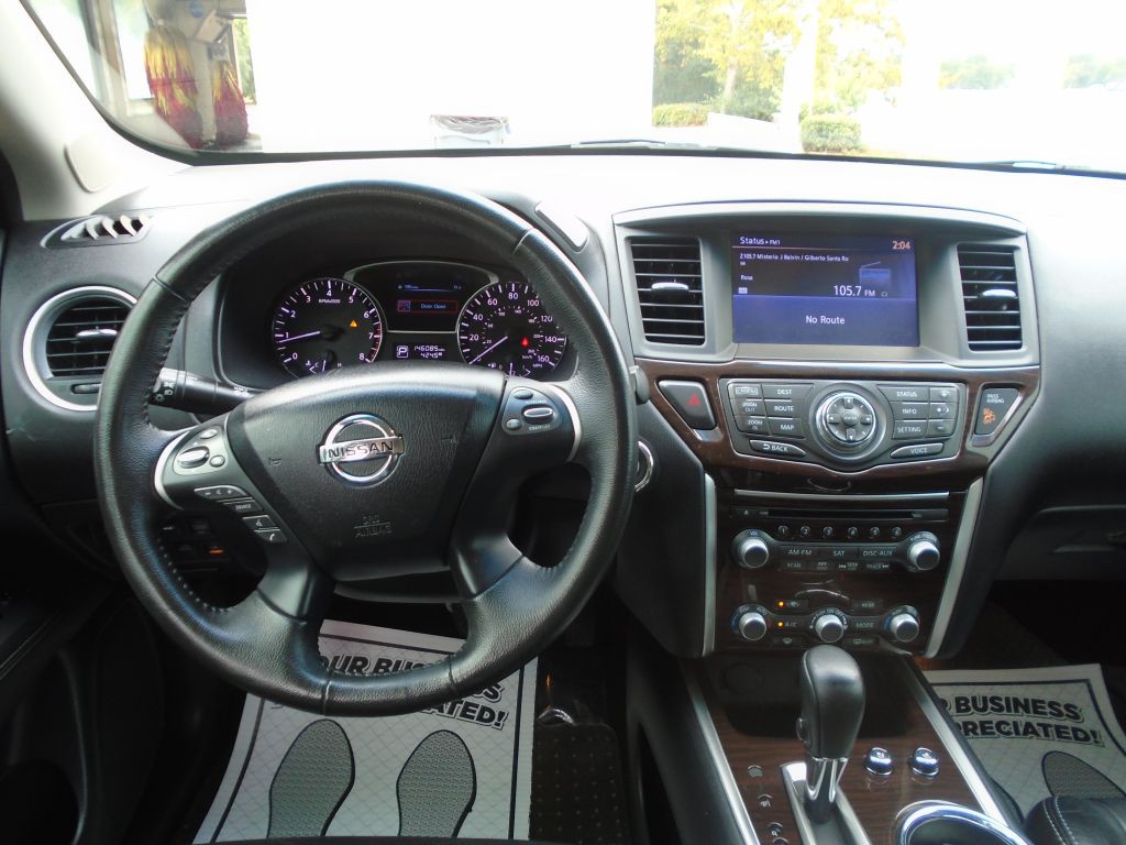 2014 Nissan Pathfinder Image 18