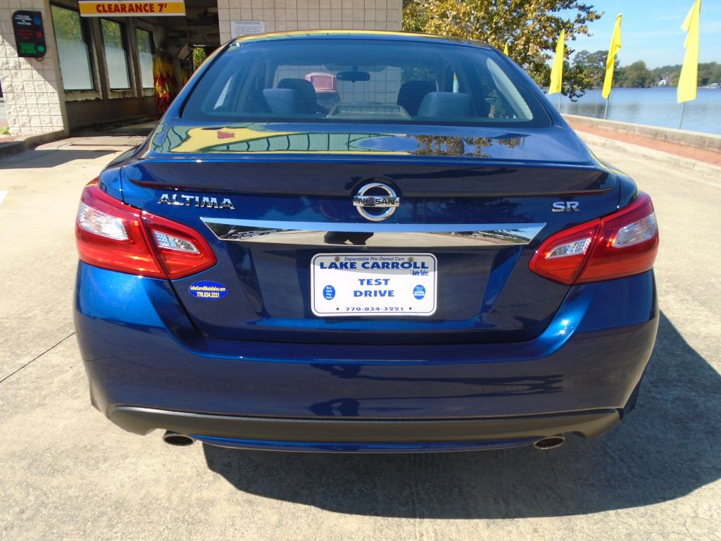2016 Nissan Altima Image 2