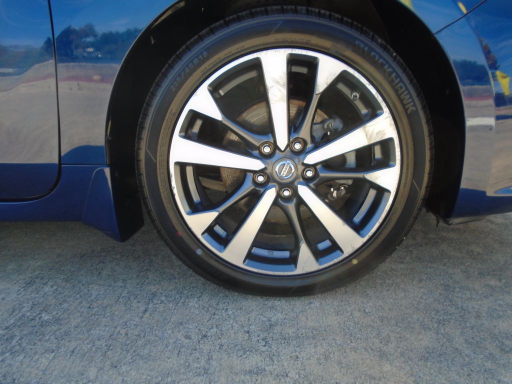 2016 Nissan Altima Image 25