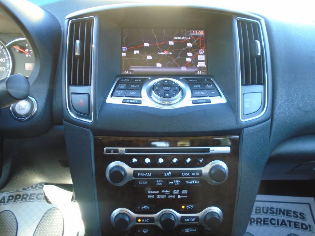 2010 Nissan Maxima Image 19