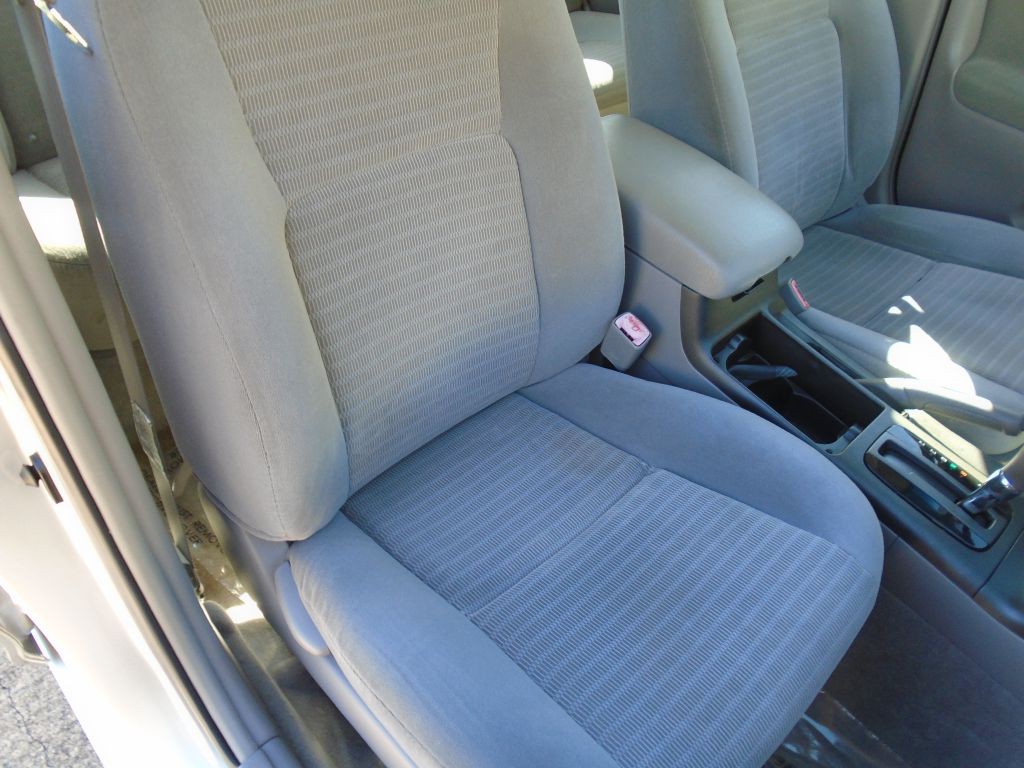 2006 Toyota Camry Image 12