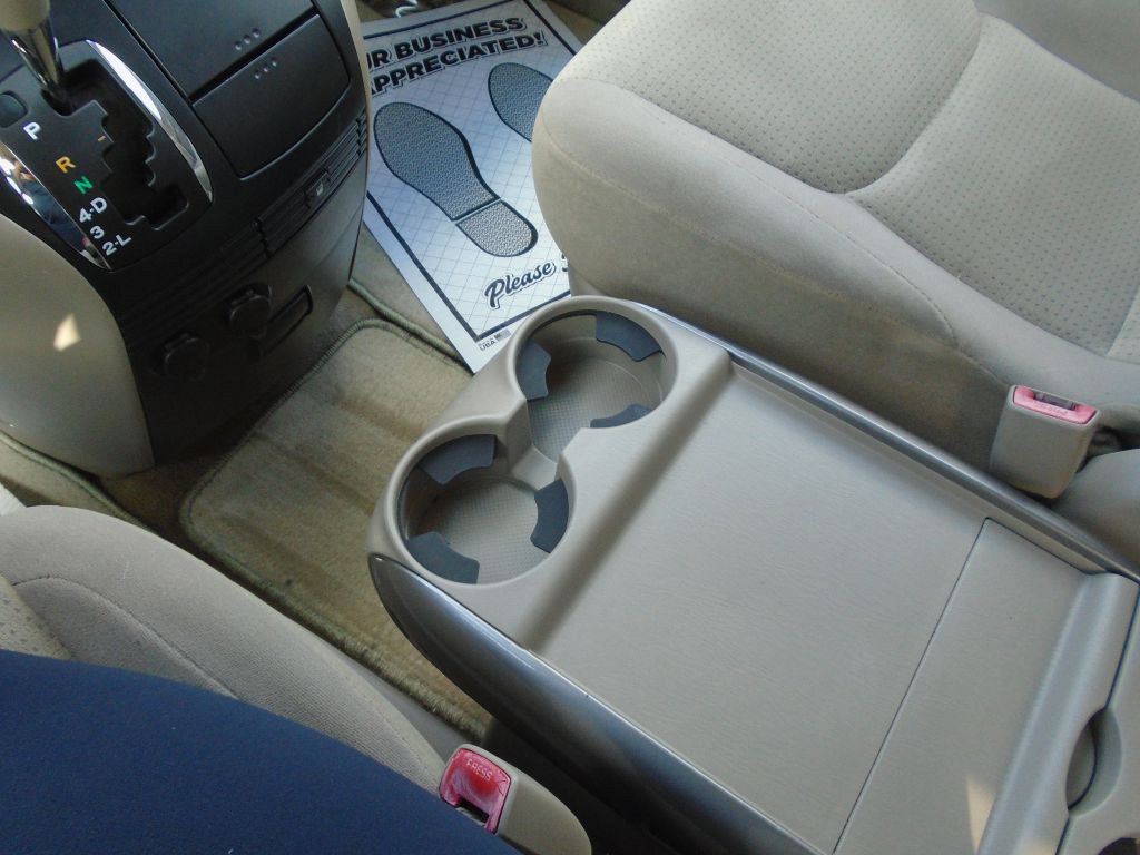 2010 Toyota Sienna Image 20