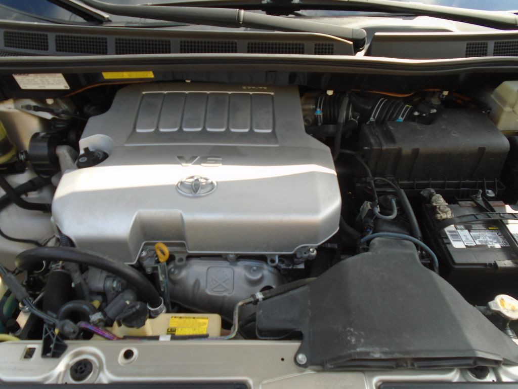 2010 Toyota Sienna Image 21