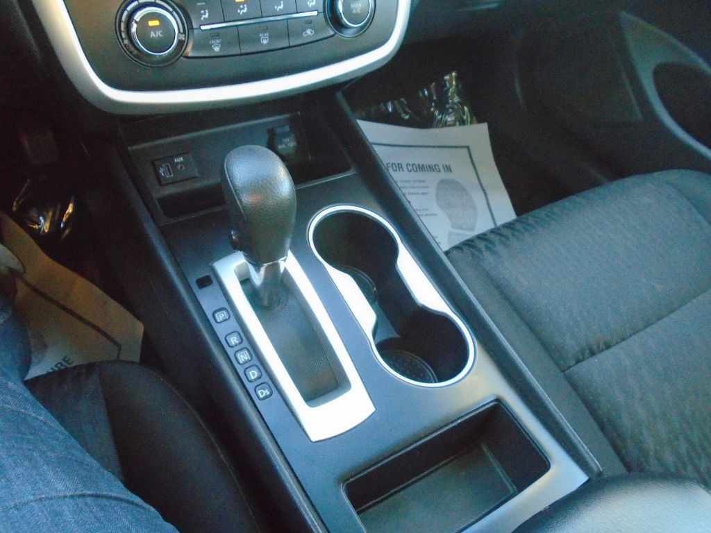 2017 Nissan Altima Image 11