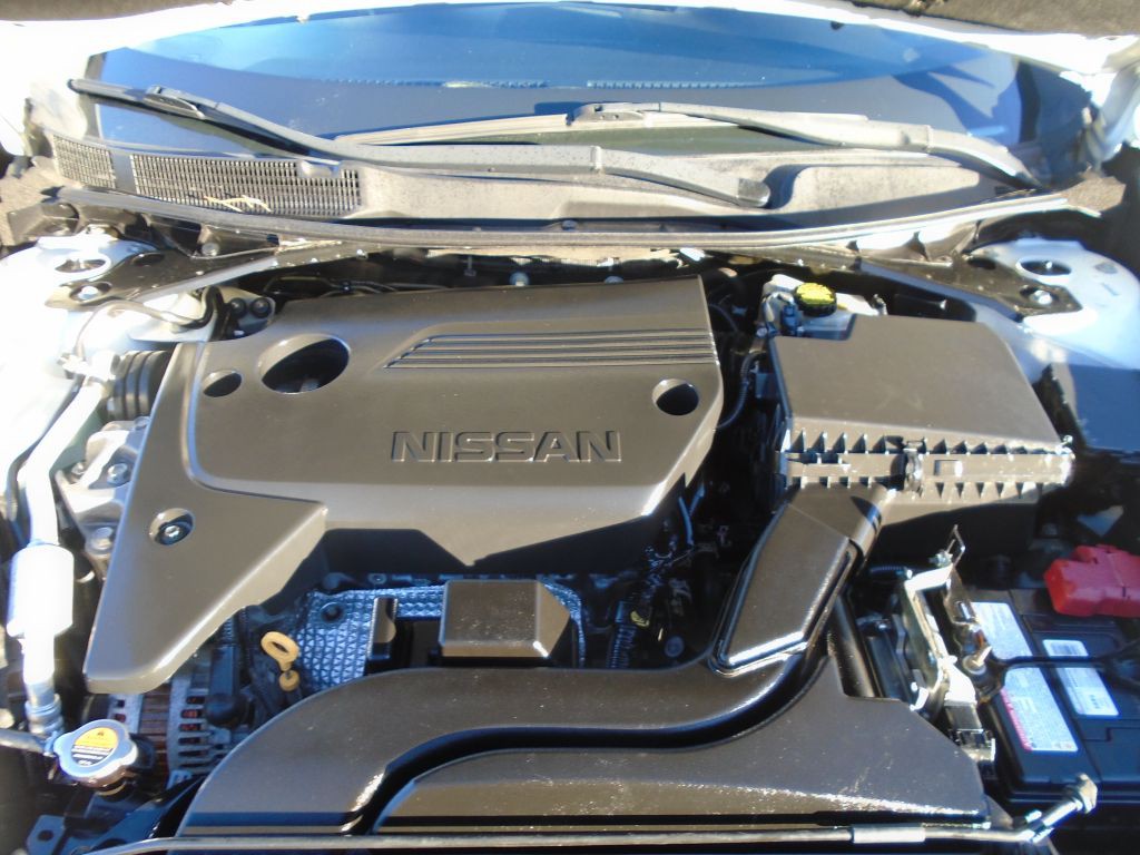 2017 Nissan Altima Image 20