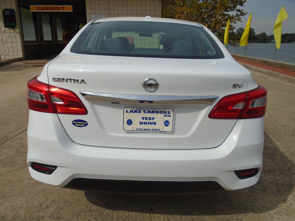 2017 Nissan Sentra Image 2