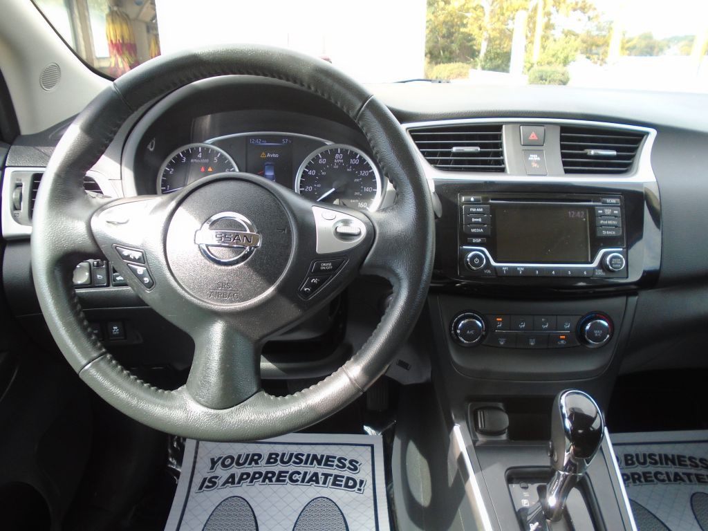 2017 Nissan Sentra Image 15
