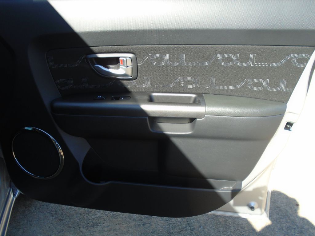 2013 Kia Soul Image 8