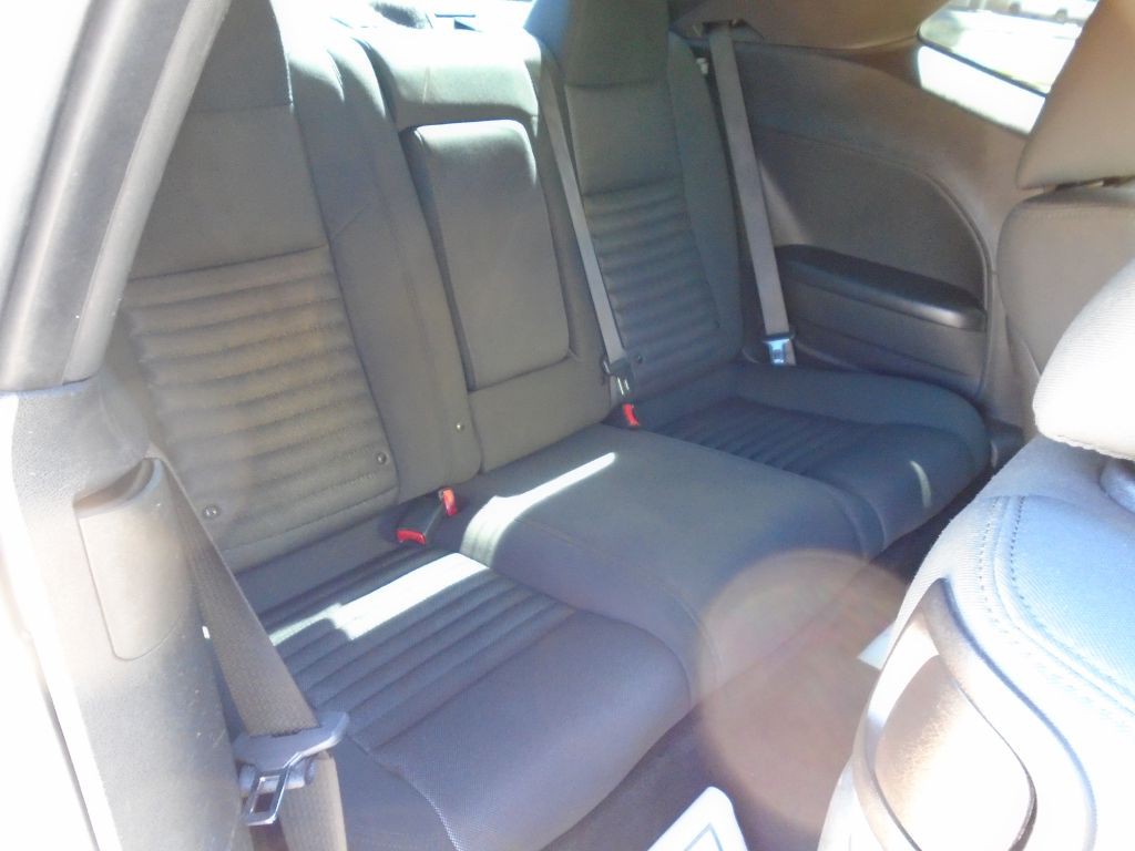 2012 Dodge Challenger Image 11