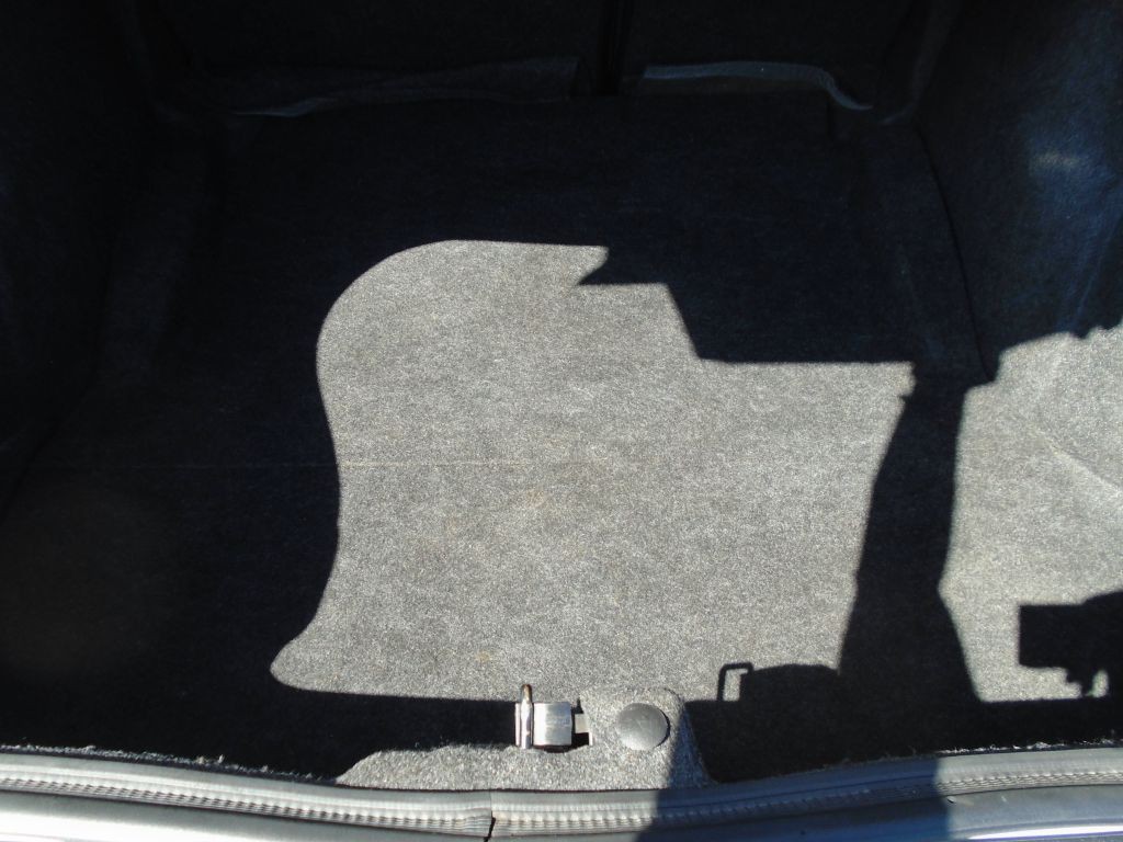 2012 Dodge Challenger Image 17