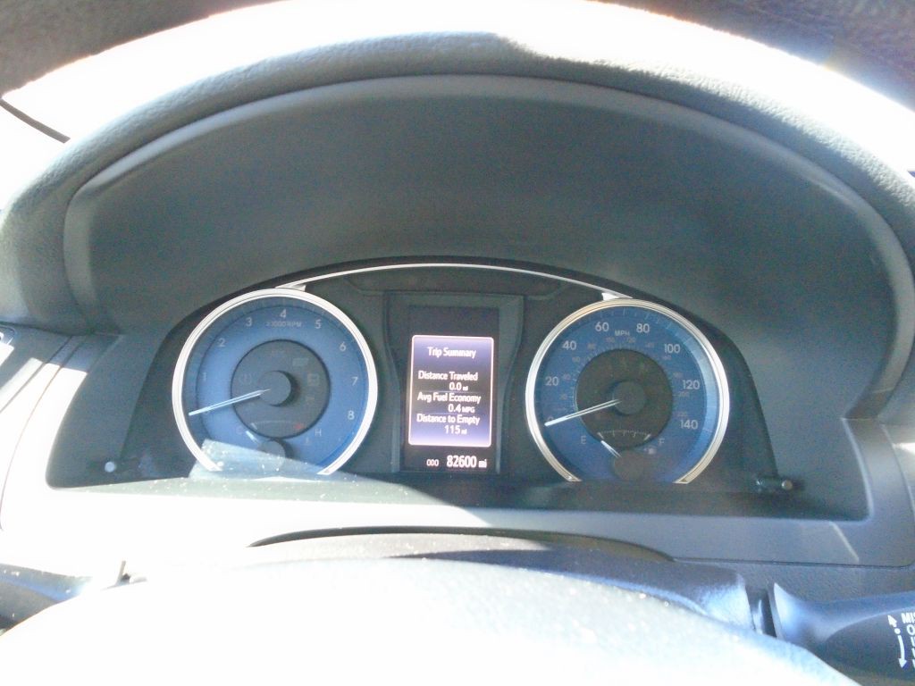 2016 Toyota Camry Image 17