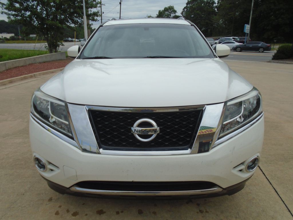 2013 Nissan Pathfinder Image 1