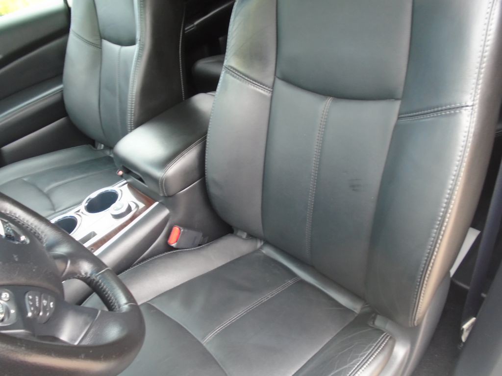 2013 Nissan Pathfinder Image 11