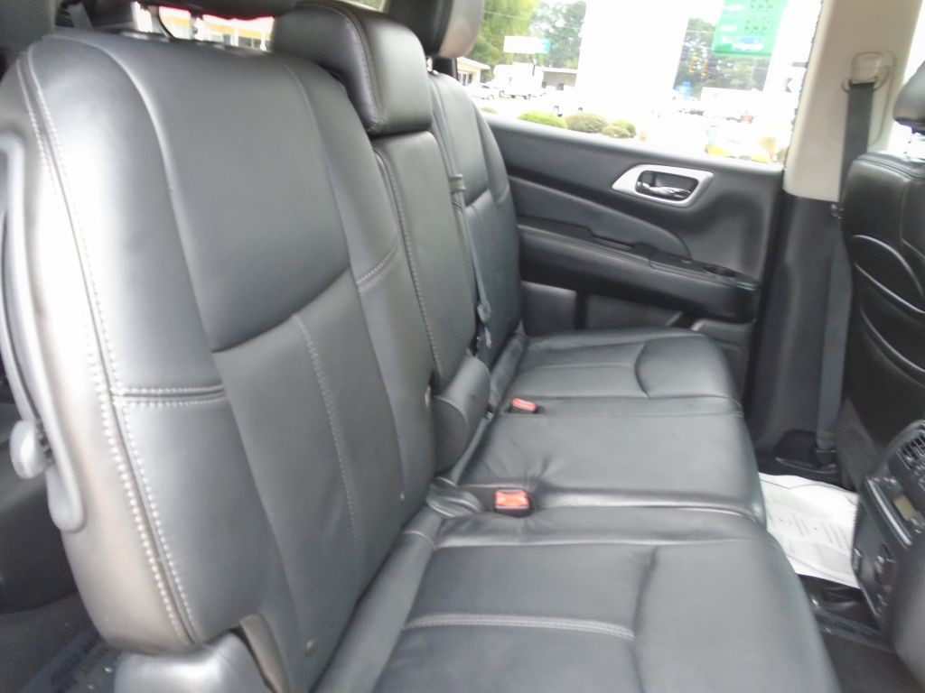 2013 Nissan Pathfinder Image 13