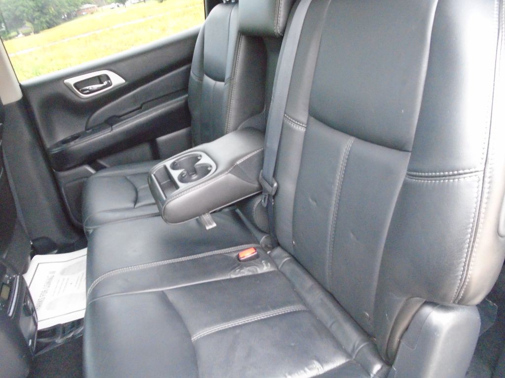 2013 Nissan Pathfinder Image 15