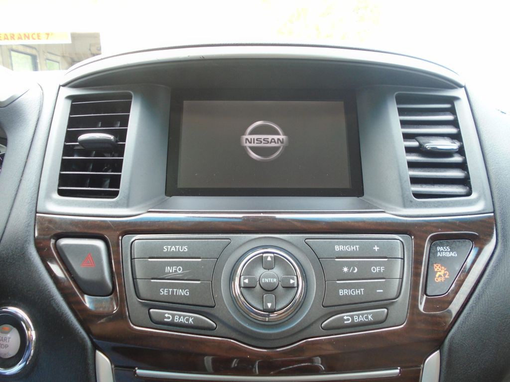 2013 Nissan Pathfinder Image 21