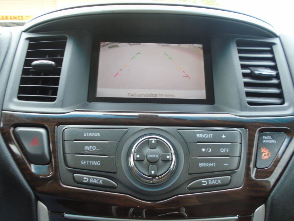 2013 Nissan Pathfinder Image 22