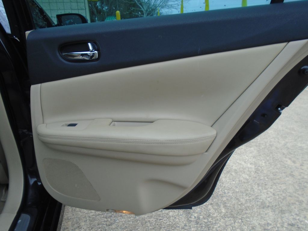 2014 Nissan Maxima Image 8