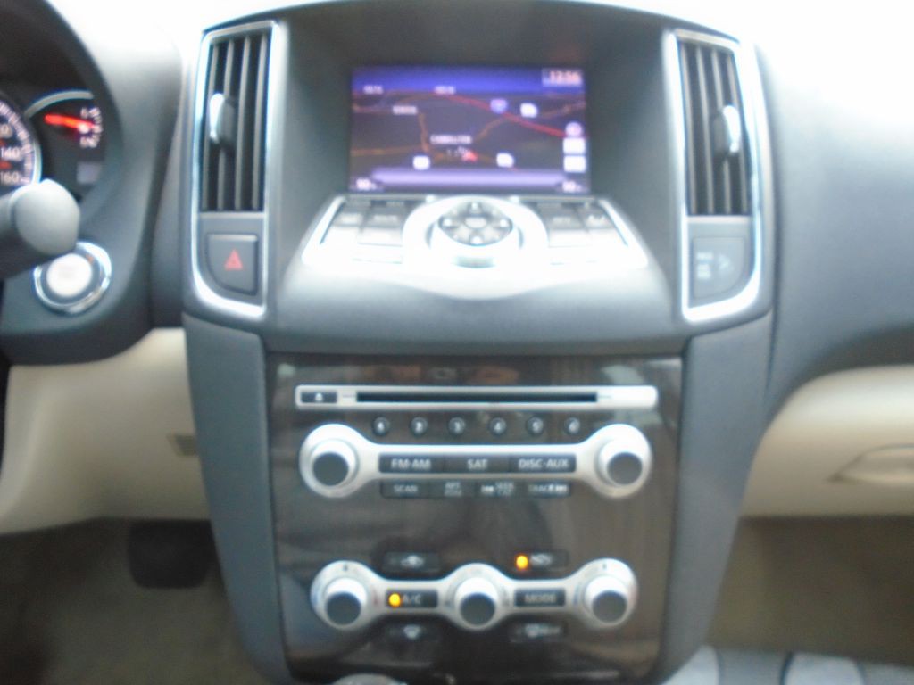 2014 Nissan Maxima Image 18