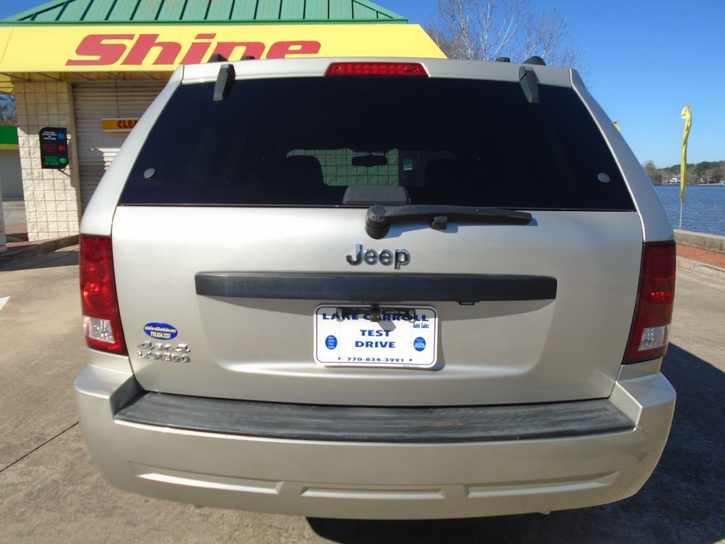 2008 Jeep Grand Cherokee Image 2