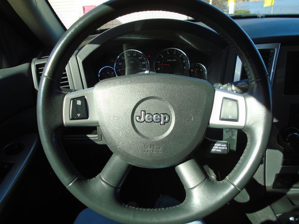 2008 Jeep Grand Cherokee Image 18