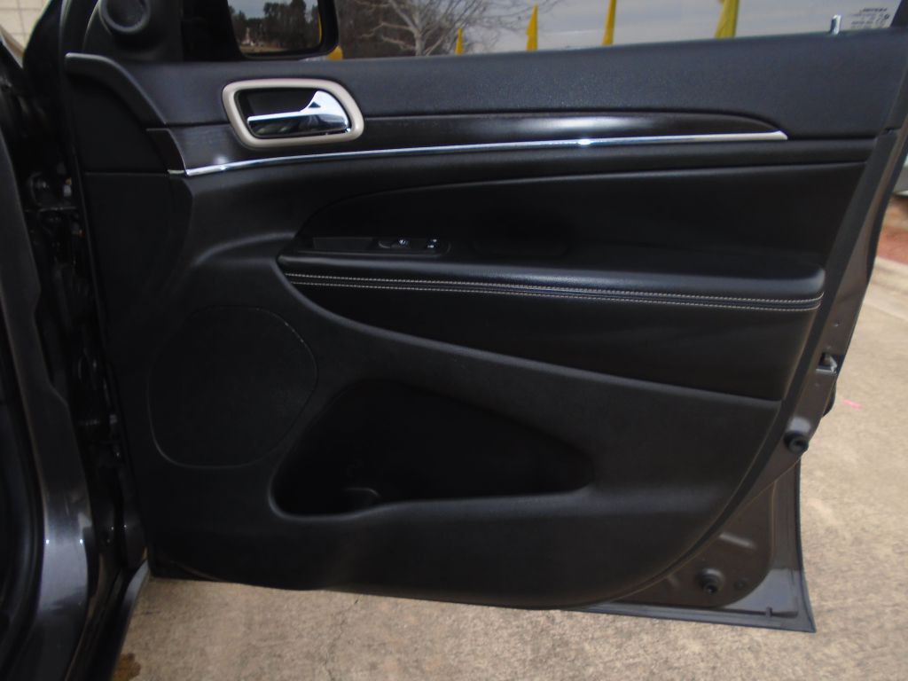 2014 Jeep Grand Cherokee Image 8