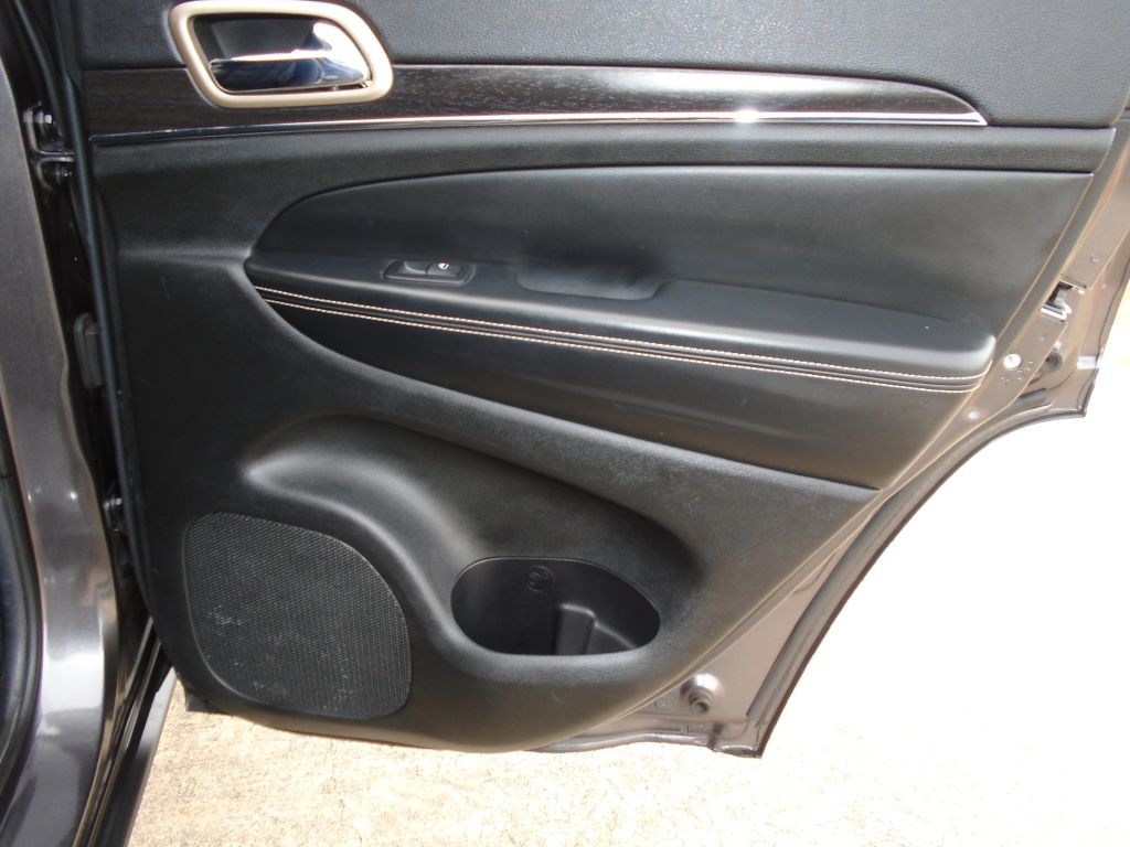 2014 Jeep Grand Cherokee Image 9