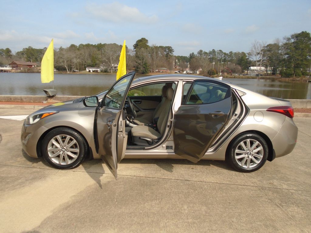 2016 Hyundai Elantra Image 6