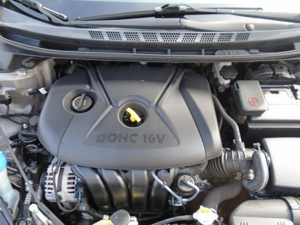 2016 Hyundai Elantra Image 22