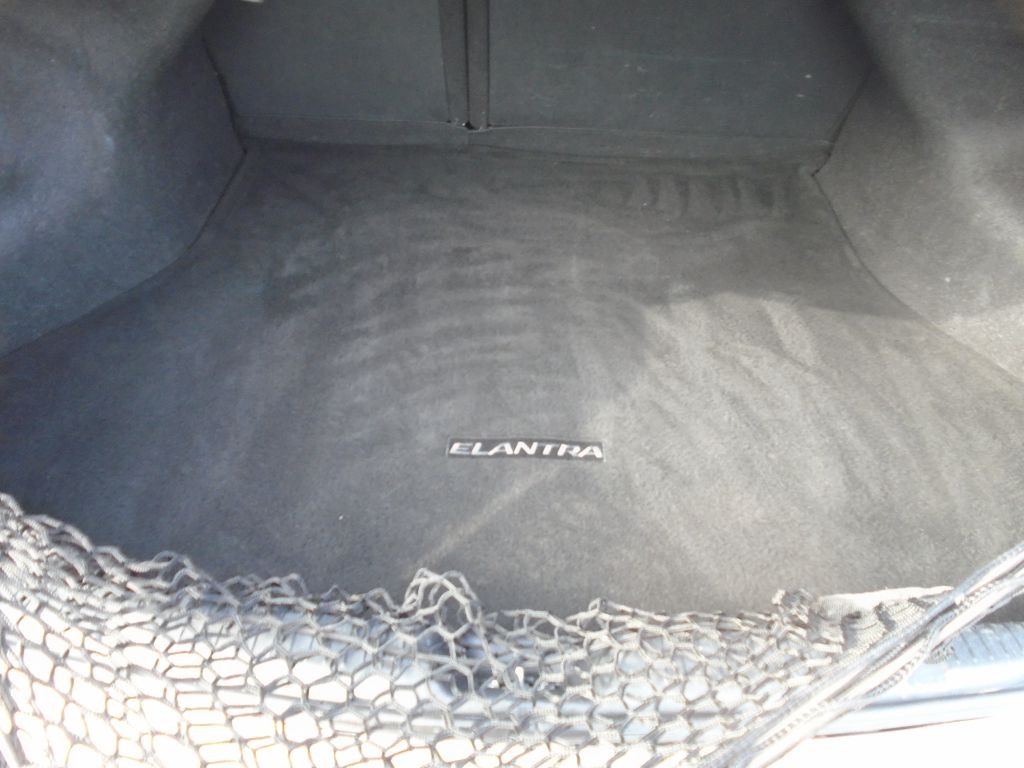 2016 Hyundai Elantra Image 23