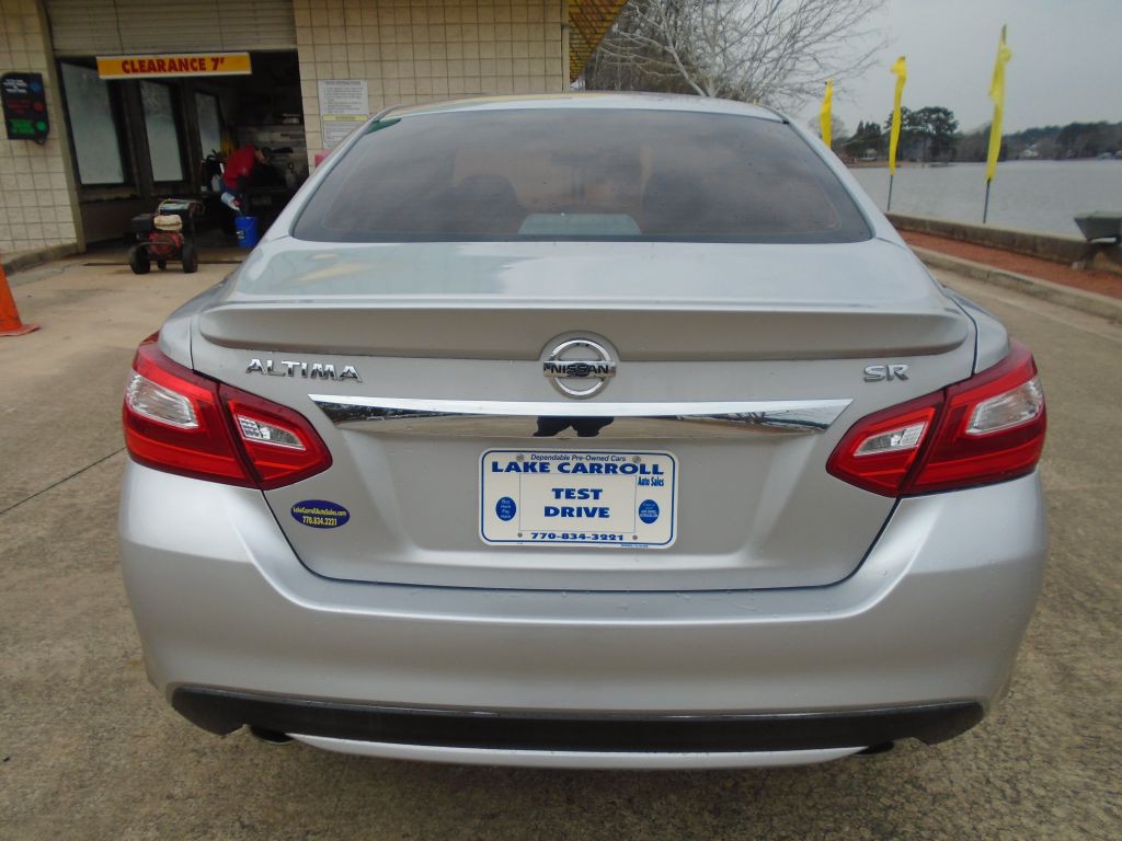 2016 Nissan Altima Image 2