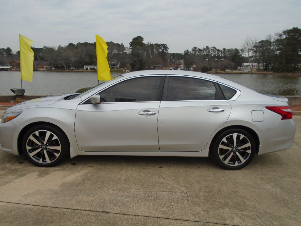 2016 Nissan Altima Image 3