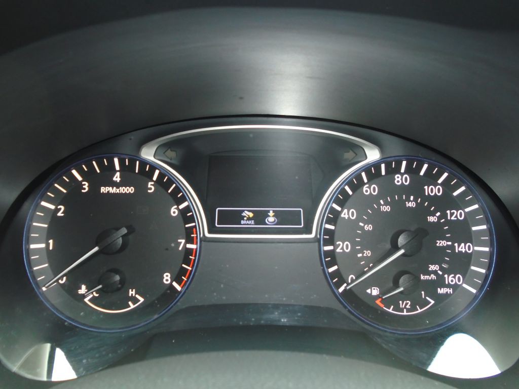 2016 Nissan Altima Image 17