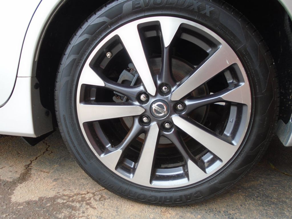 2016 Nissan Altima Image 23