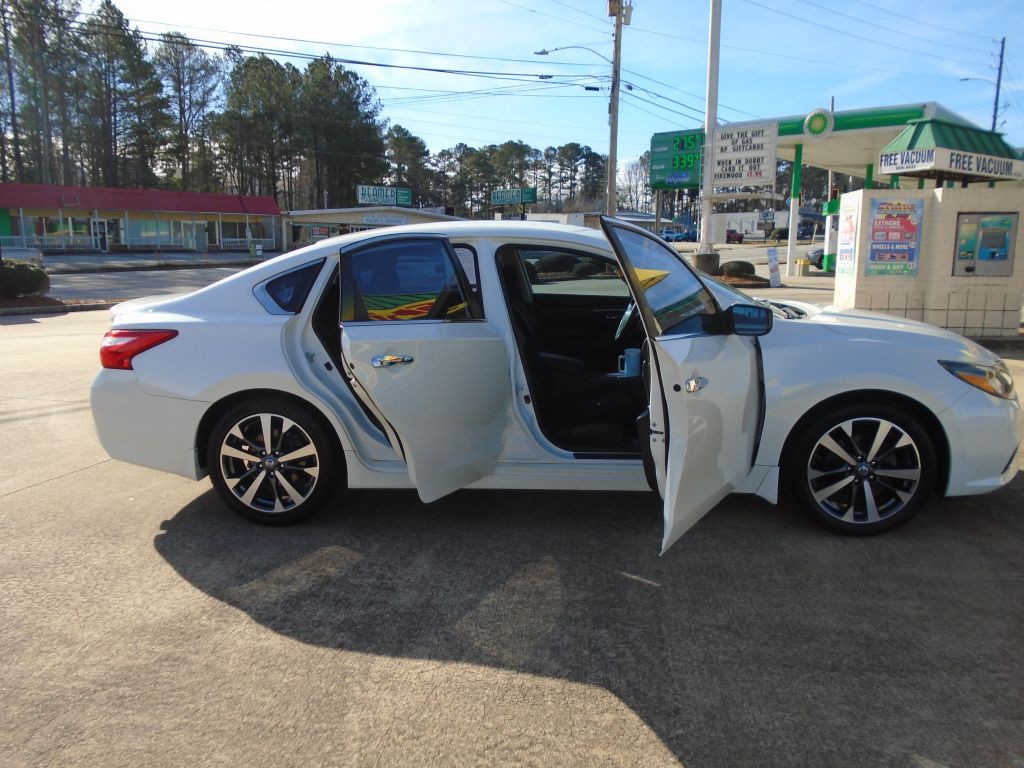 2016 Nissan Altima Image 5