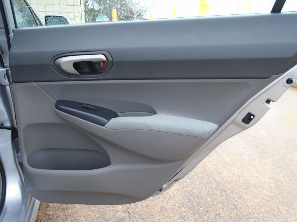 2011 Honda Civic Image 9