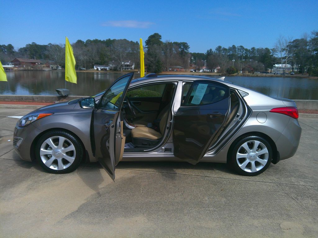 2013 Hyundai Elantra Image 6