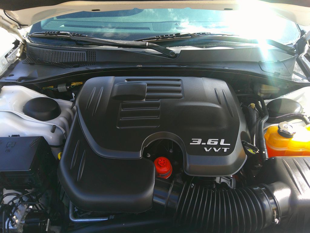 2014 Dodge Charger Image 21