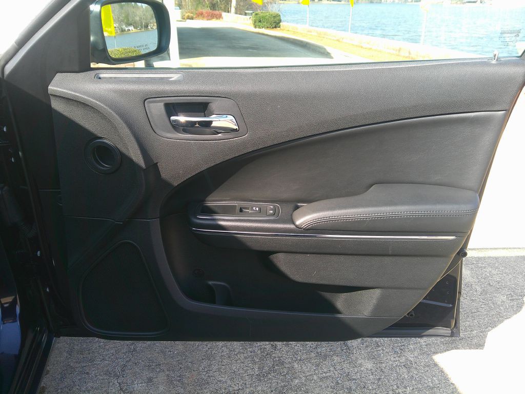 2012 Dodge Charger Image 8