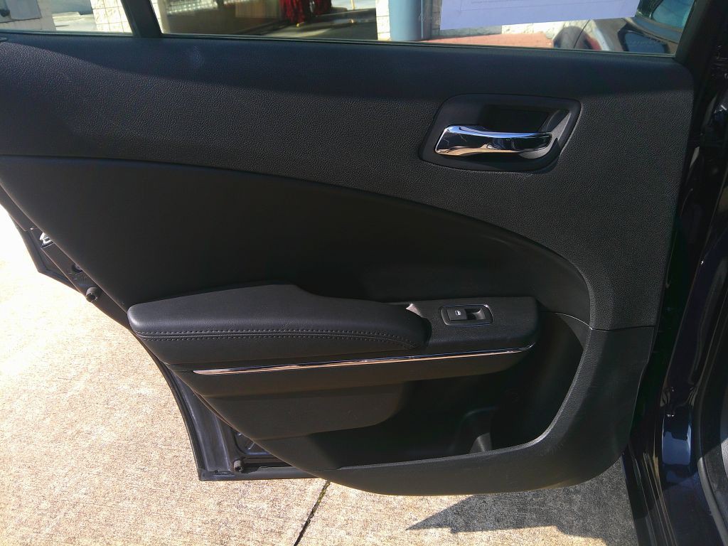 2012 Dodge Charger Image 10