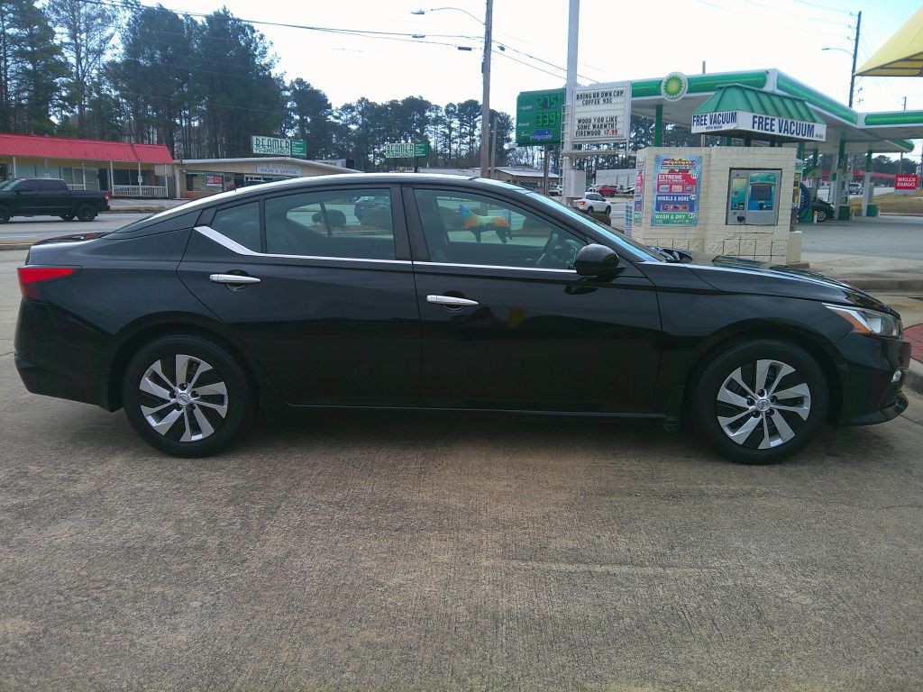 2020 Nissan Altima Image 4