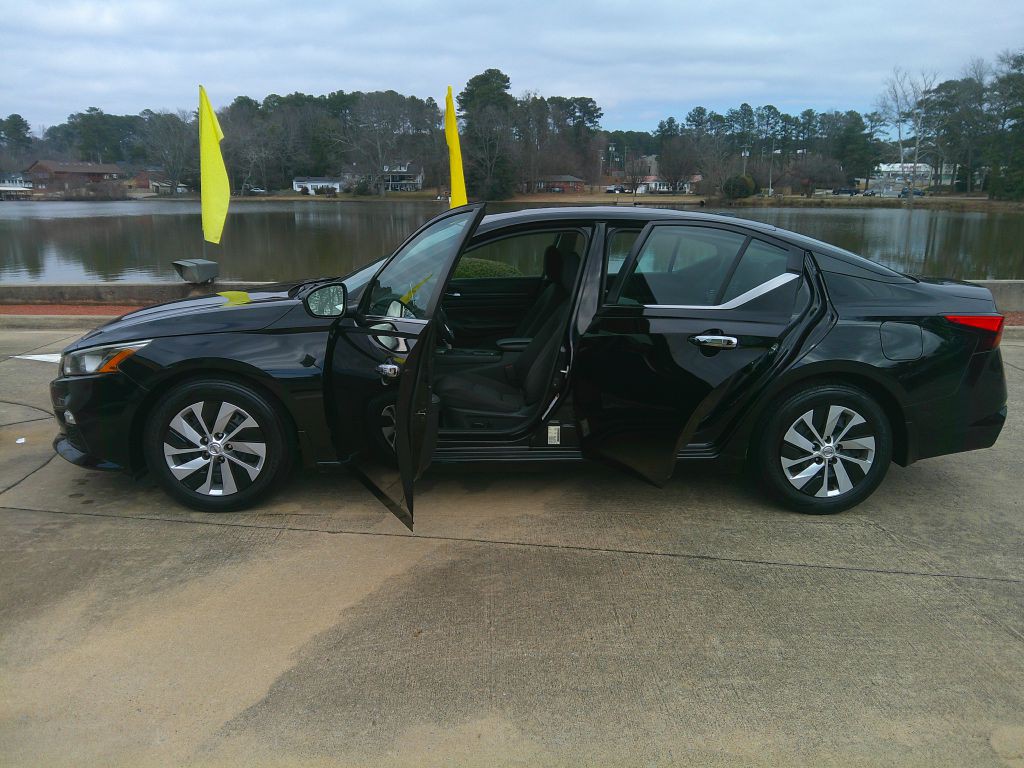 2020 Nissan Altima Image 6