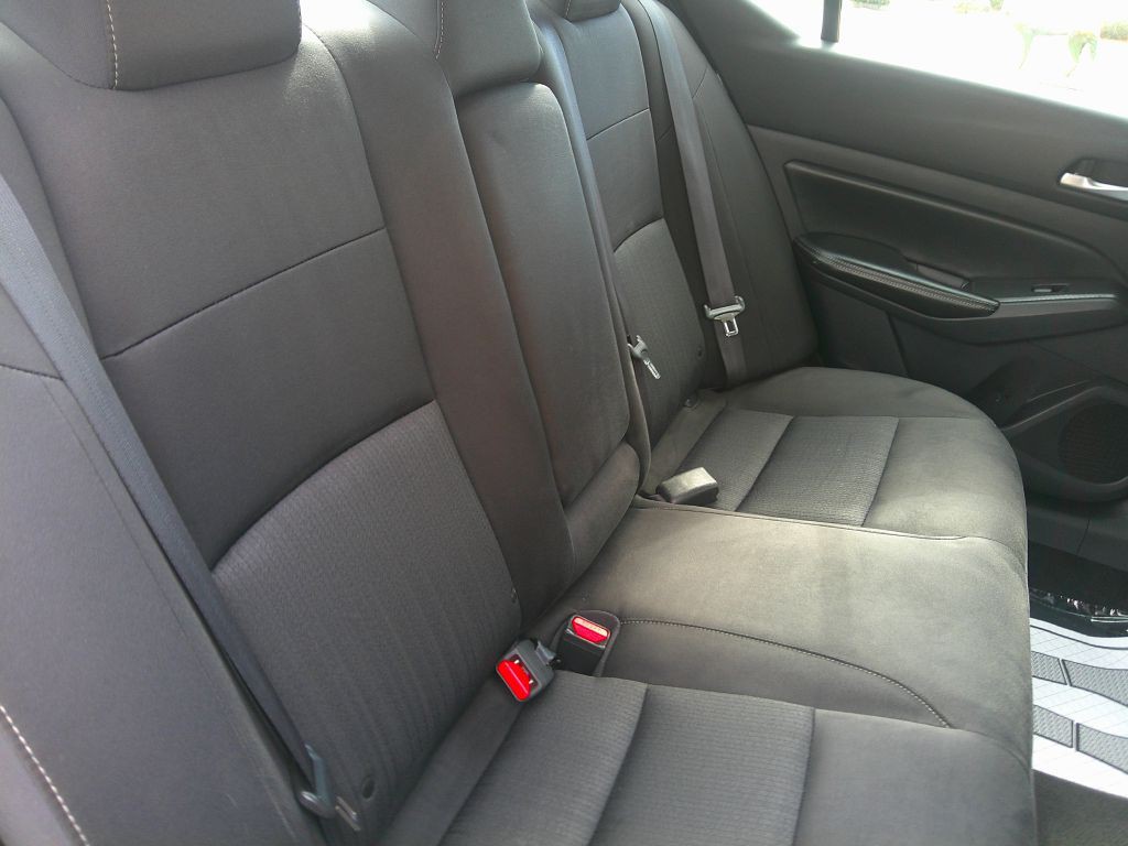 2020 Nissan Altima Image 13