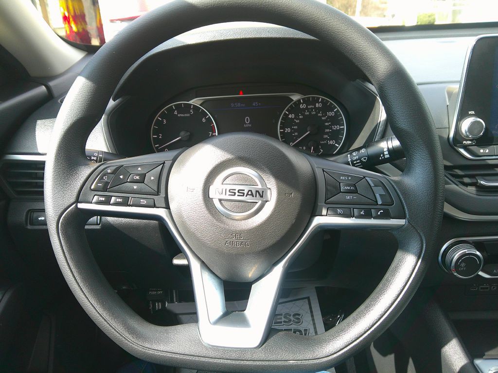 2020 Nissan Altima Image 18