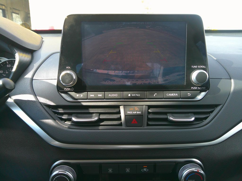 2020 Nissan Altima Image 20