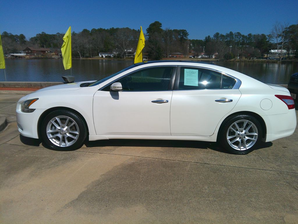 2011 Nissan Maxima Image 3
